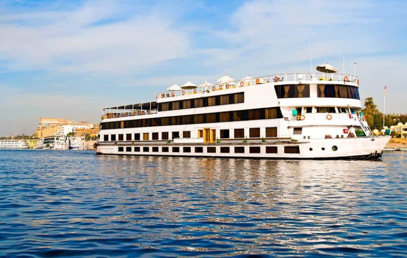 Romantic Honeymoon in Cairo Nile Cruise