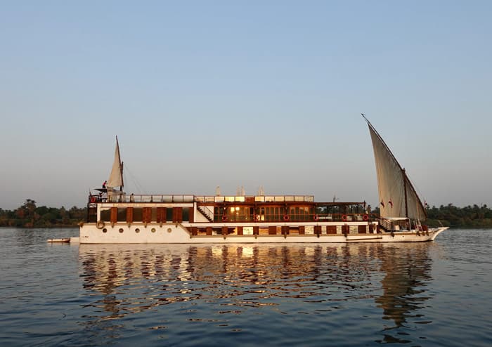 10 Days Dahabiya Luxurious Yacht & King Tut Adventure